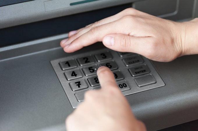 7 consejos sobre cómo proteger su tarjeta bancaria de los defraudadores