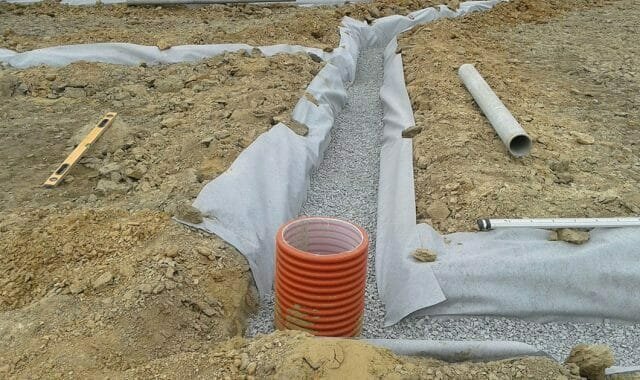 geotextil para proteger las tuberías de la tierra obstrucción, arena y otros materiales finos, deben ser envueltos
