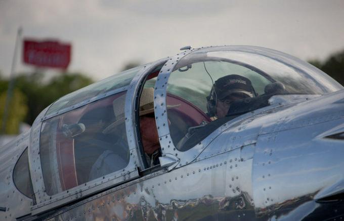 ¿Por remaches utilizados en los aviones, en lugar de la soldadura