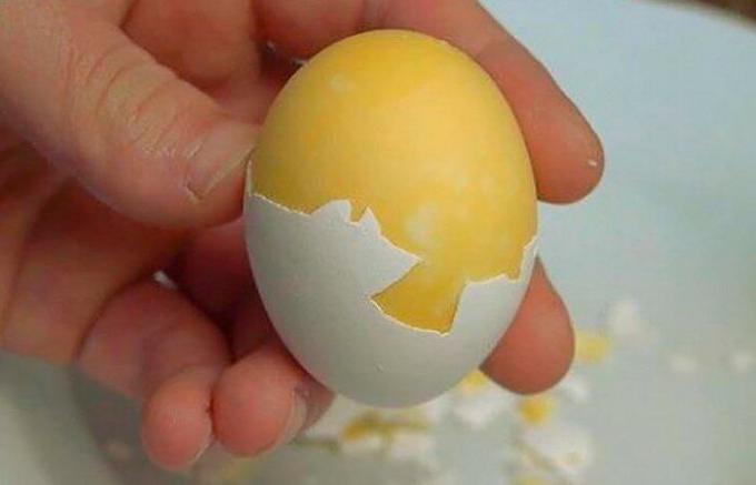 Cómo hervir un huevo yema cabo.