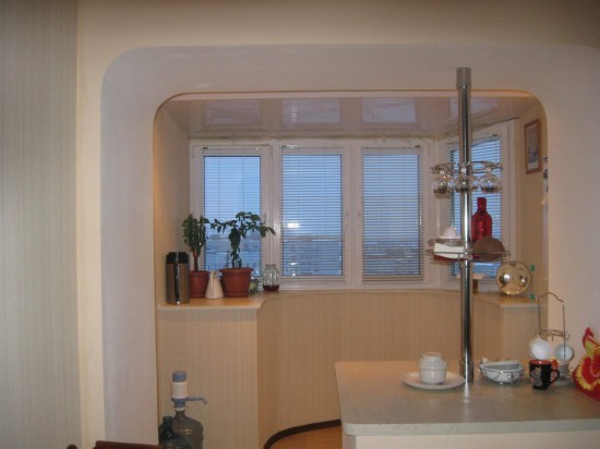 Balcón combinado con cocina - espacio ampliado