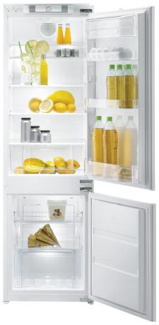 refrigerador integrado en la cocina