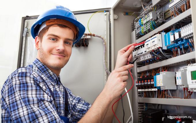 Profesión electricista: ¿Es actualmente en la demanda, y cómo conseguirlo?
