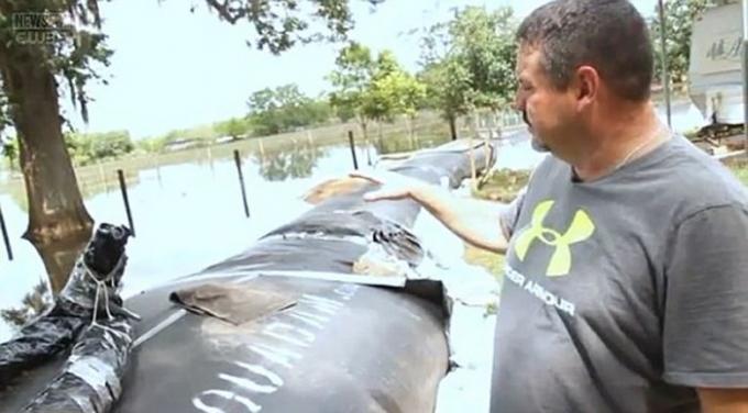 presa casera salvado del sitio de inundación.