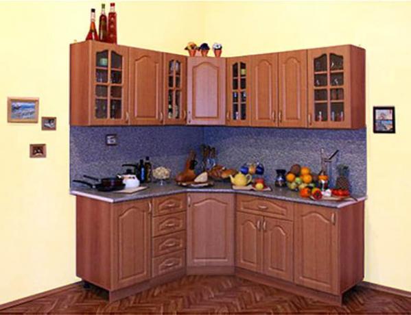 La cocina modular de esquina tiene una excelente apariencia.