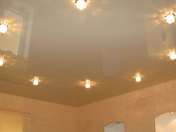 La elección de la iluminación para falsos techos: los principales puntos que necesitan saber
