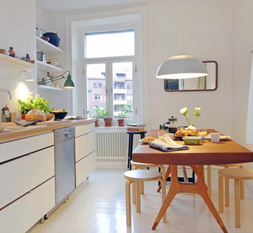 La decoración escandinava es una buena solución para una cocina pequeña.