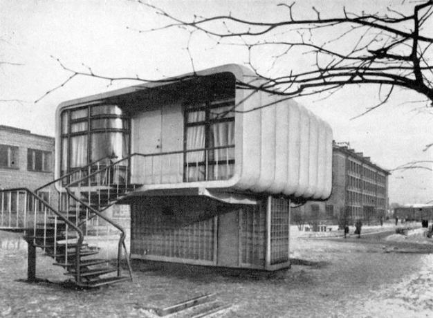 casa de plástico construido en Leningrado en 1961.
