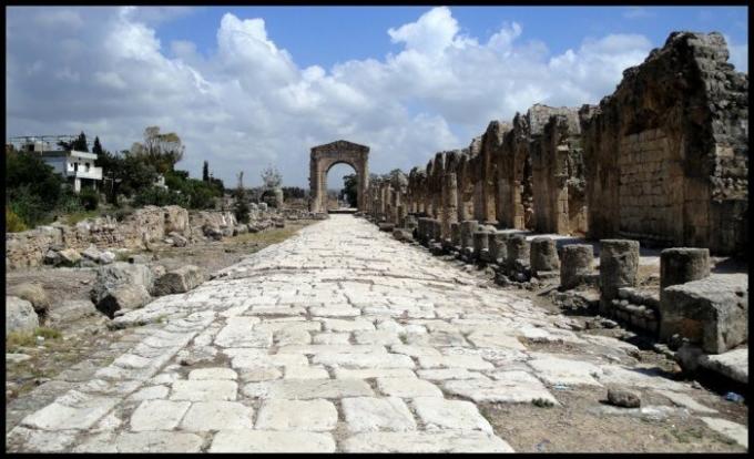 Los romanos fueron capaces de construir una carretera que existe a día de hoy