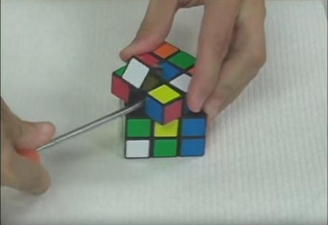 Cómo acelerar el Cubo de Rubik decisión