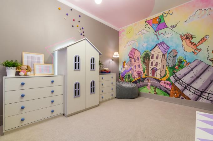 Habitación sorpresa para niña: cómo convertir unos metros cuadrados en un cuento de hadas