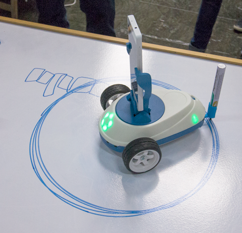 Robobo Robot Educativo puede incluso dibujar