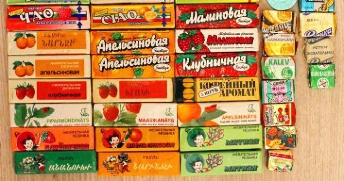 Las gomas de mascar soviéticas con diferentes sabores.