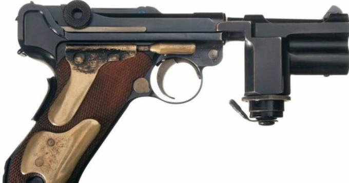 La pistola único, que está diseñado para la protección personal de Hitler