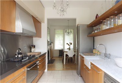 Cocina larga y estrecha: diseño (41 fotos) de un espacio cómodo